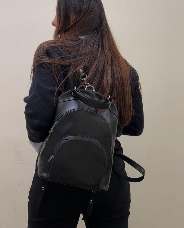 girl with purse bag