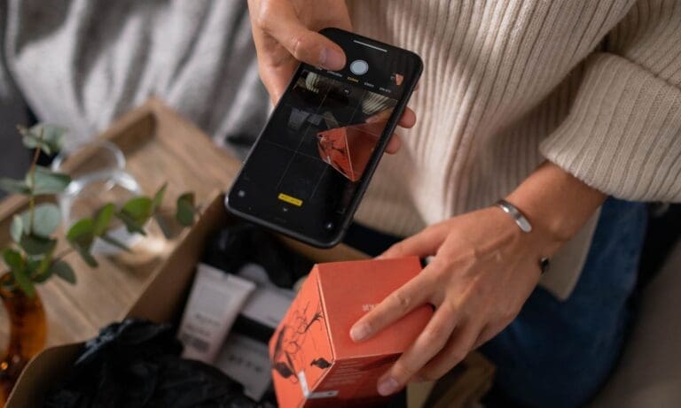 influencer unboxing